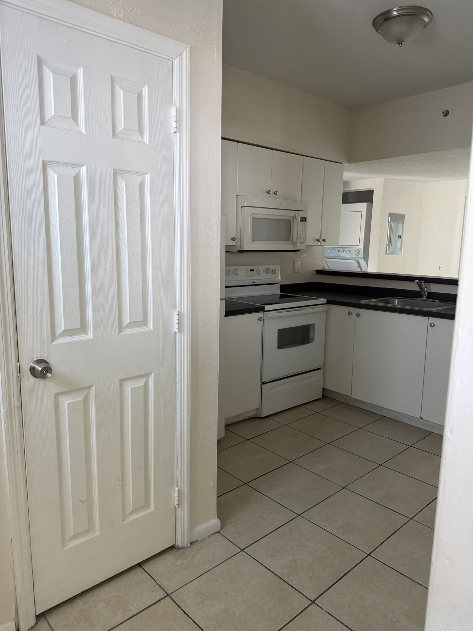 Apt 202 - 2
